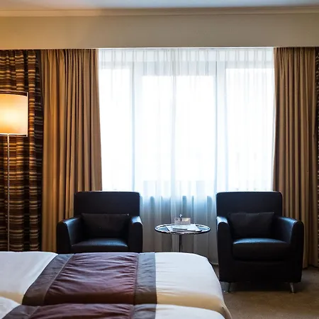 Hyllit Otel 4*