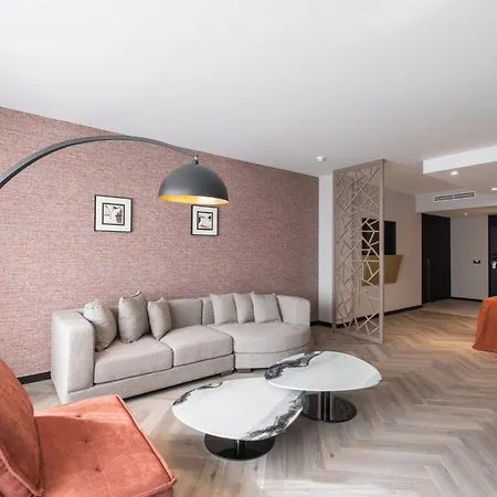 Hyllit Otel Anvers