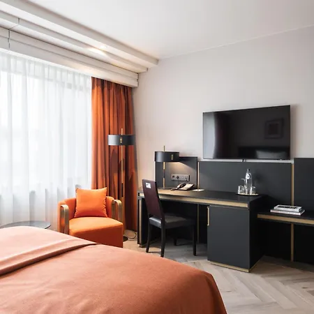 Hyllit 4* Anvers